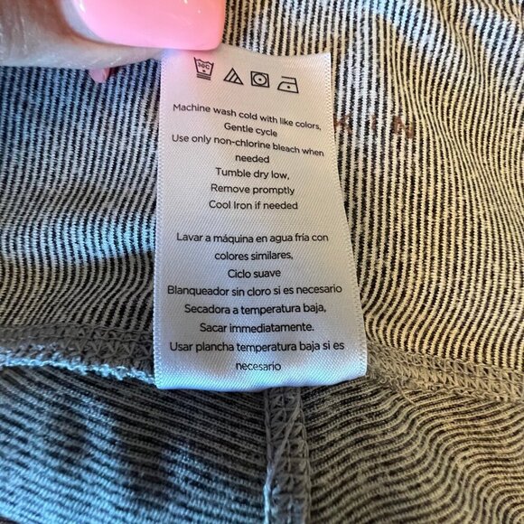 Danskin Athletic Black & White striped leggings, side pockets, Size Large - Picture 6 of 8